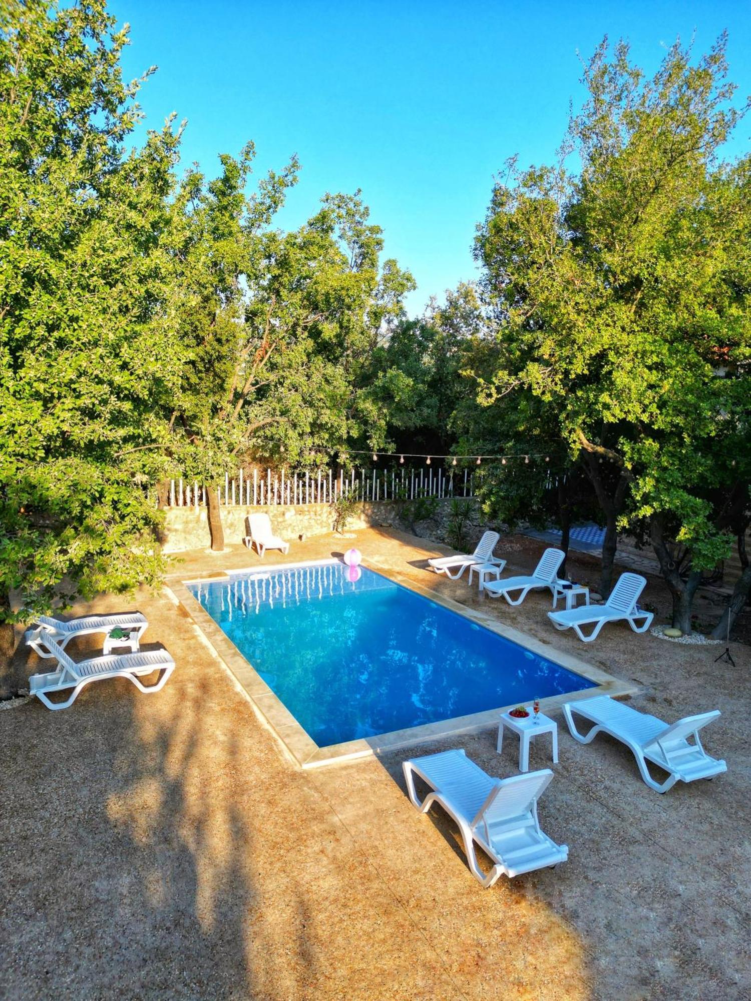 Beit Mema Villa Ad Dahr Exteriör bild
