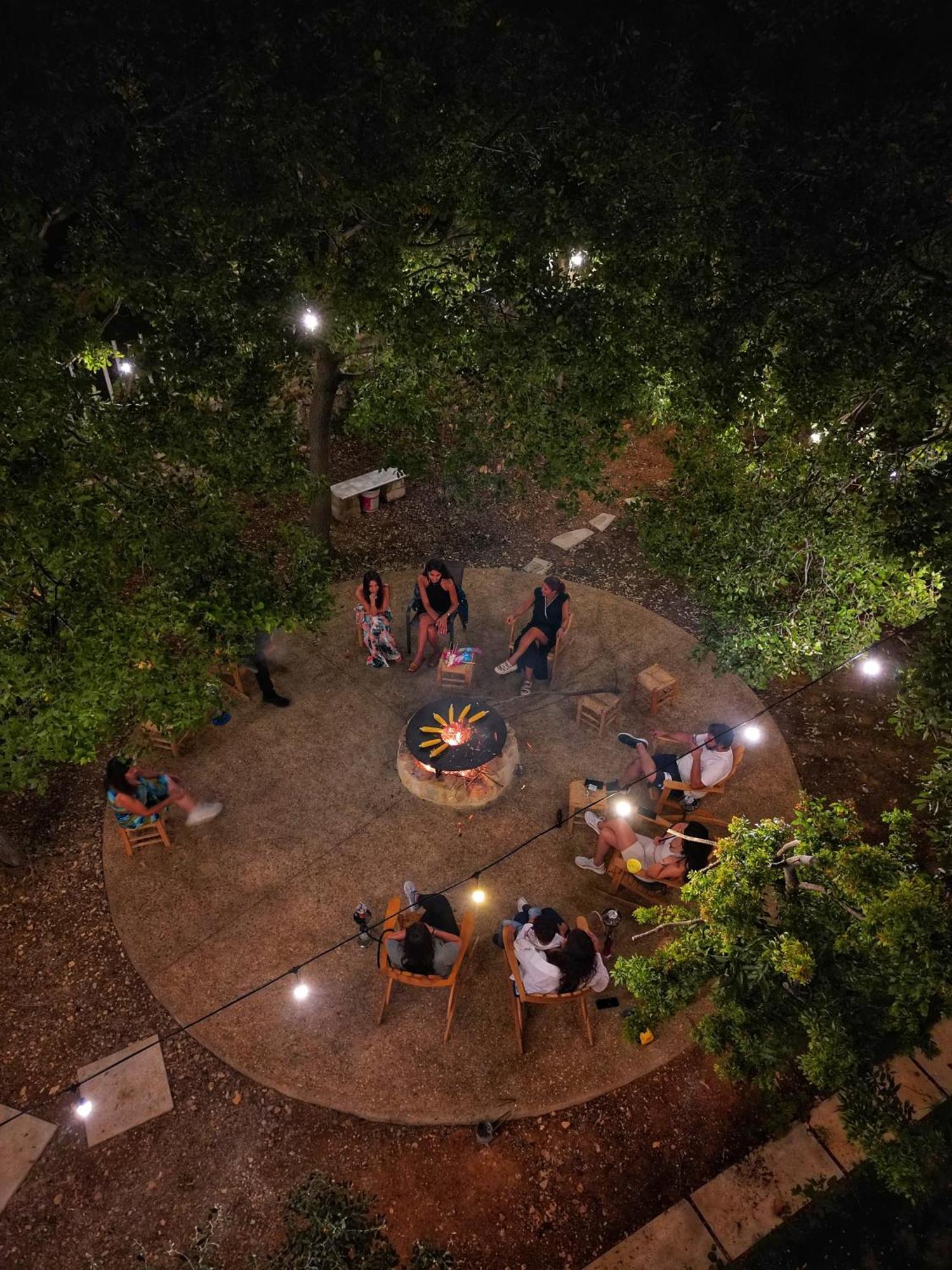 Beit Mema Villa Ad Dahr Exteriör bild